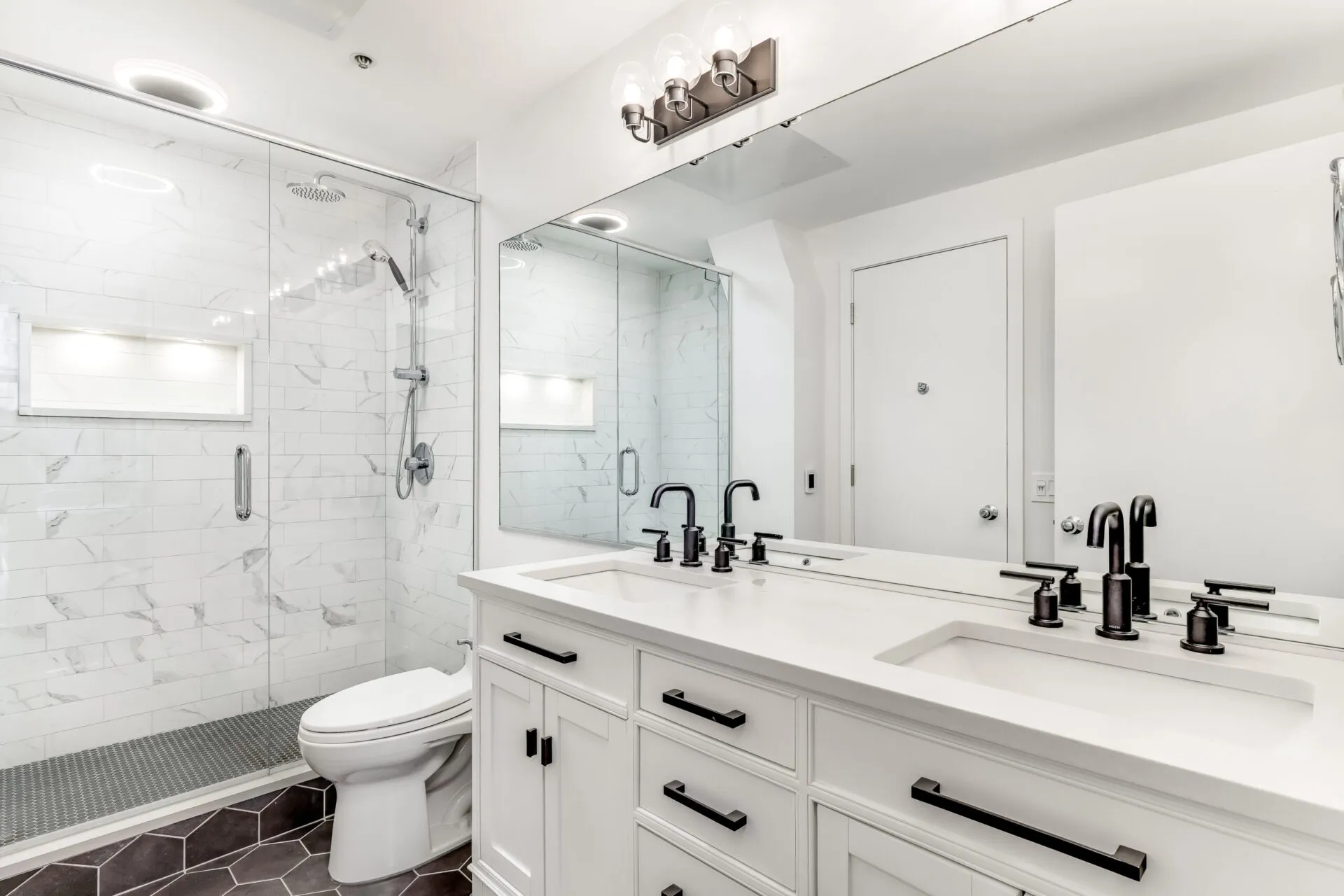 Chicago,,Il,,Usa,-,February,24,,2020:,A,Beautifully,Renovated